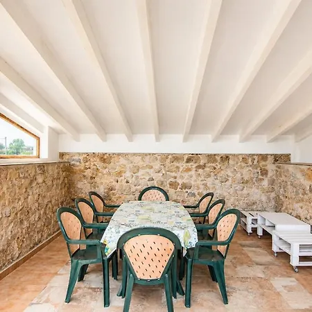 Casona De Piedra Con Jardin Cerca De Cabarceno Penagos
